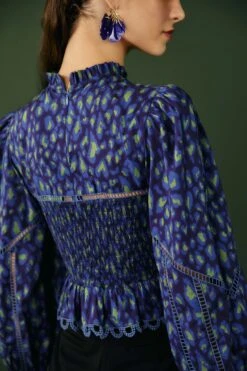 Farm Rio Blue Leopard Pop Blouse -Farm Rio Shoop 301831 04