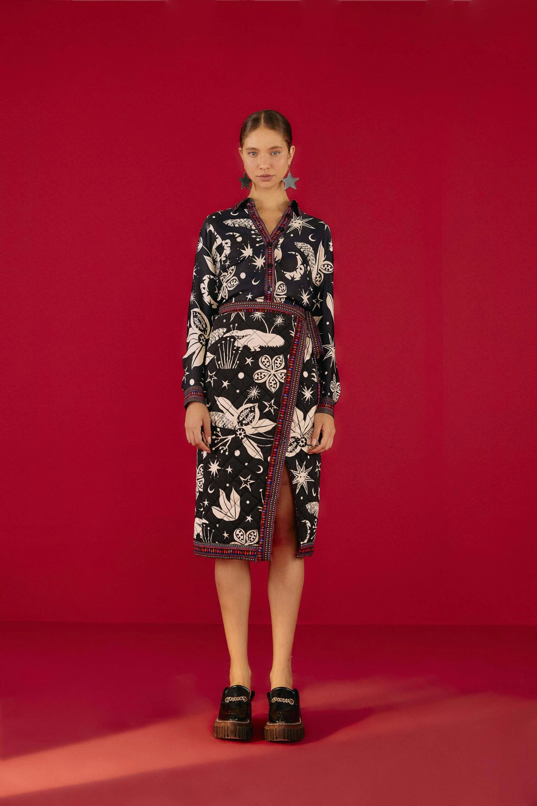 Farm Rio Black & White Cerrado Sky Shirt 2 Farm Rio Black & White Cerrado Sky Shirt - Image 2