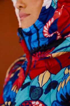 Farm Rio Black Graphic Floral Reversible Puffer Jacket 11 Farm Rio Black Graphic Floral Reversible Puffer Jacket -Farm Rio Shoop 304120 004