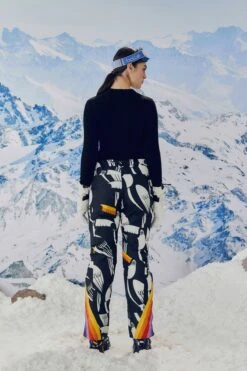 Farm Rio Black Graphic Toucans Ski Pants -Farm Rio Shoop 304126 04