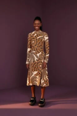 Farm Rio Sand Yawanawa Vanahu Lenzing™ Ecovero™ Viscose Midi Dress 7 Farm Rio Sand Yawanawa Vanahu Lenzing™ Ecovero™ Viscose Midi Dress -Farm Rio Shoop 304582 01