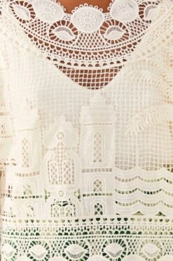 Farm Rio Off-White Morada Boa Guipire Blouse 8 Farm Rio Off-White Morada Boa Guipire Blouse -Farm Rio Shoop 306104 04