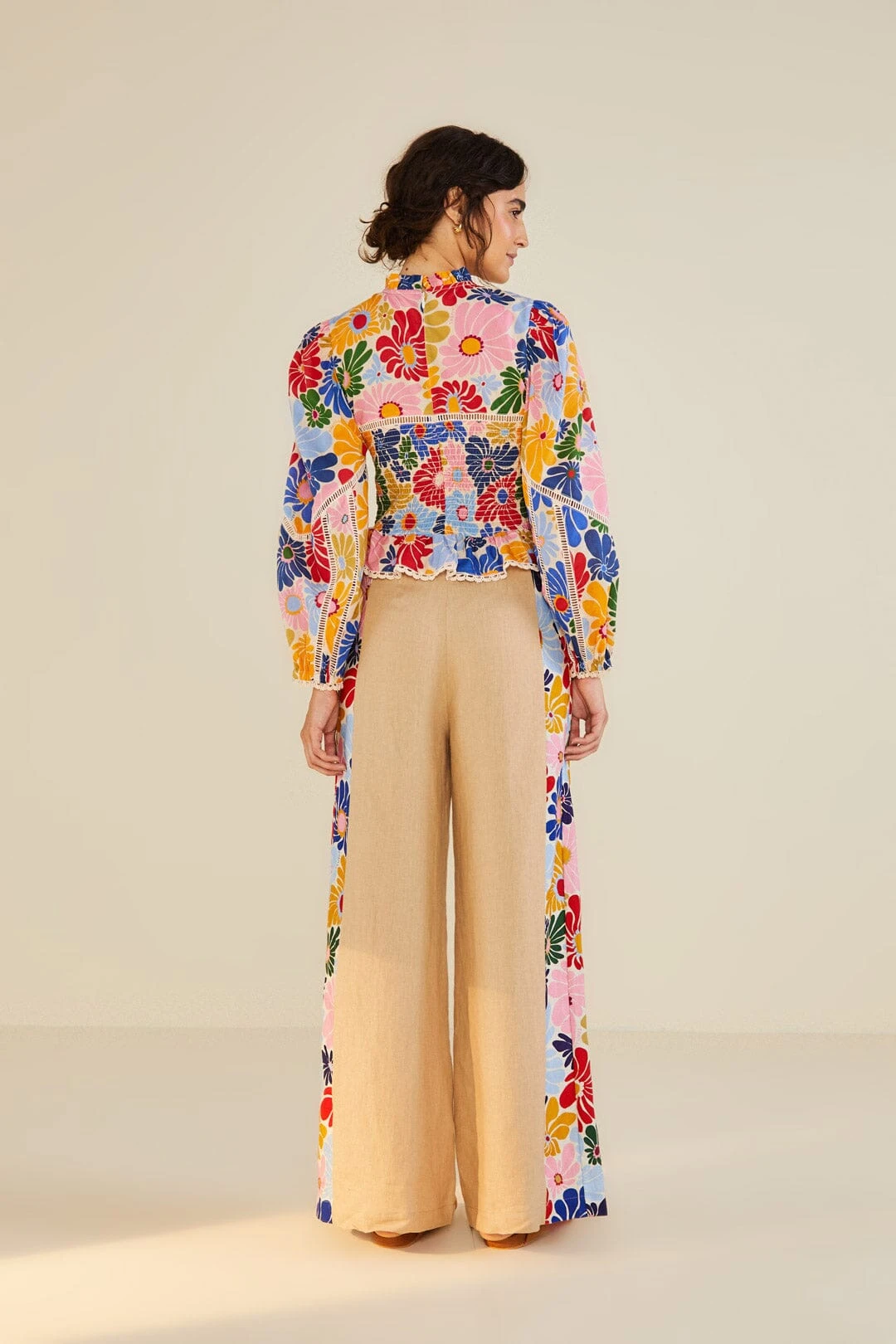 Farm Rio Sand Sunny Daisies Blouse 2 Farm Rio Sand Sunny Daisies Blouse - Image 2