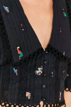 Farm Rio Zodiac Cross Stitch Crop Top 8 Farm Rio Zodiac Cross Stitch Crop Top -Farm Rio Shoop 311429 05 1