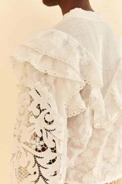 Farm Rio Off-White Smocked Yoke 3d Flower Blouse -Farm Rio Shoop 312290 03