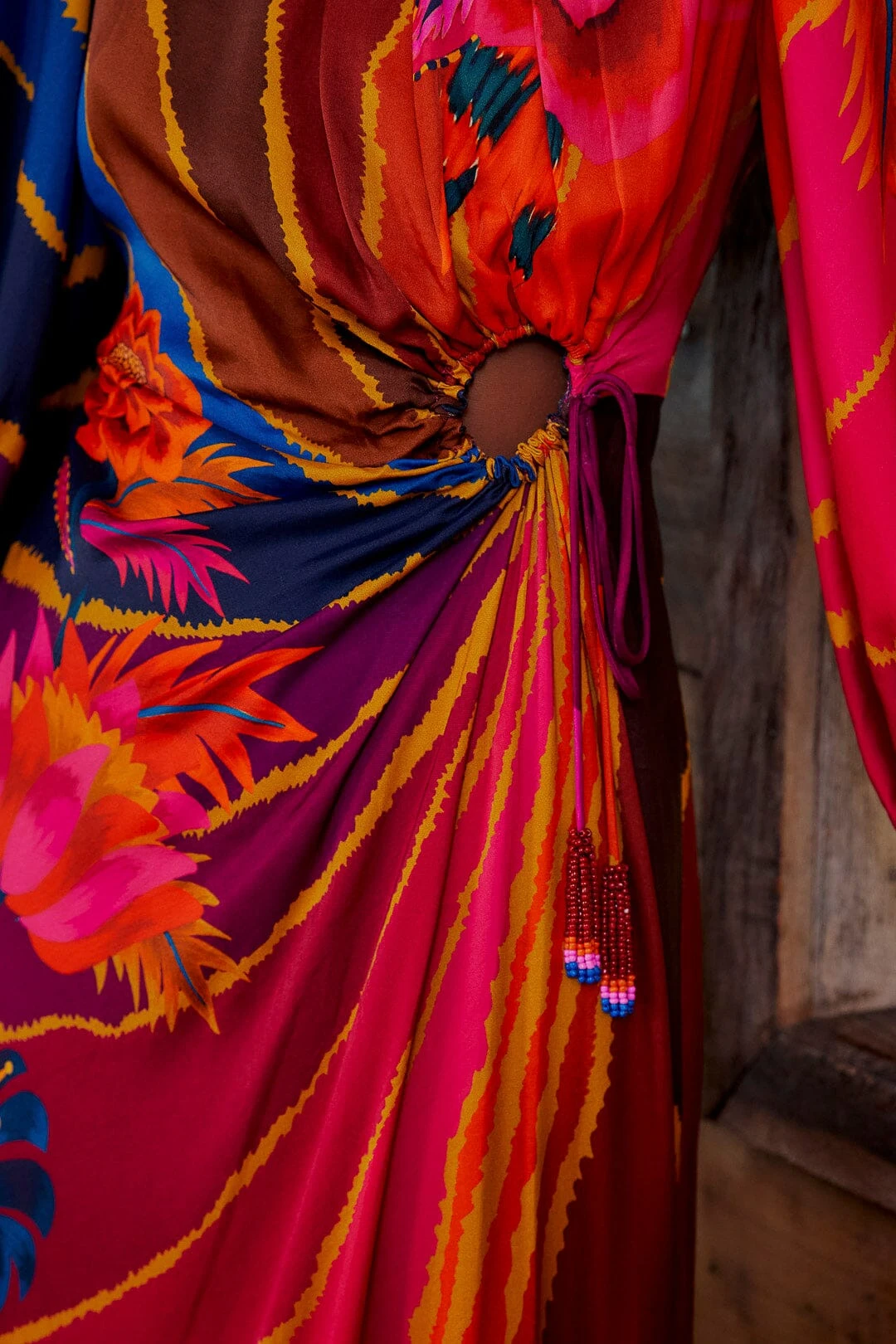 Farm Rio Vintage Wave Circle Cut-Out Midi Dress 4 Farm Rio Vintage Wave Circle Cut-Out Midi Dress - Image 4