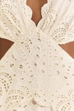 Farm Rio Off-White Richelieu Midi Dress 6 Farm Rio Off-White Richelieu Midi Dress -Farm Rio Shoop 313629 04